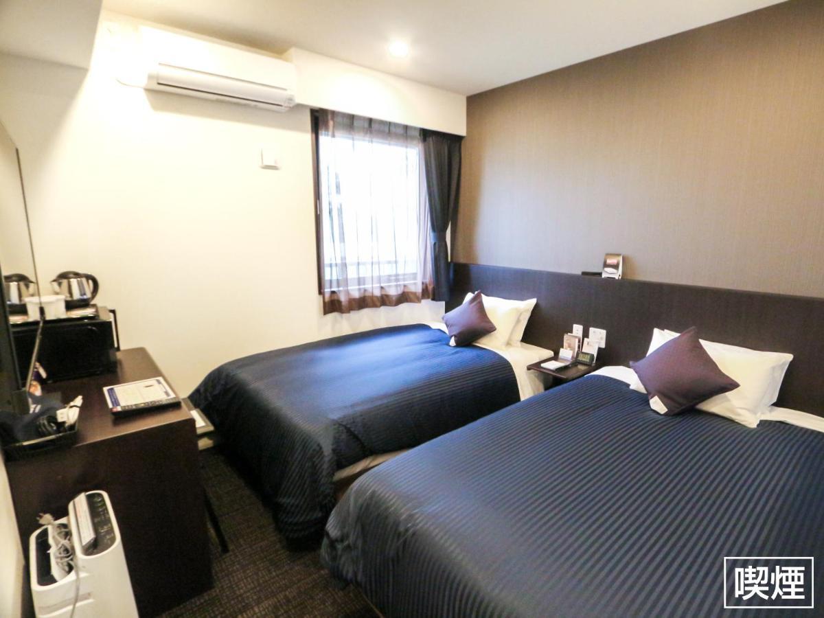 Hotel Livemax Yokohama Stadium Mae Luaran gambar