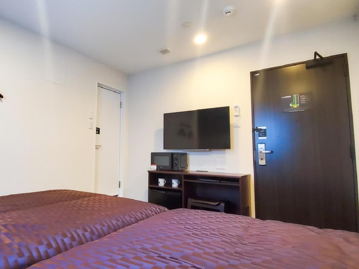 Hotel Livemax Yokohama Stadium Mae Luaran gambar
